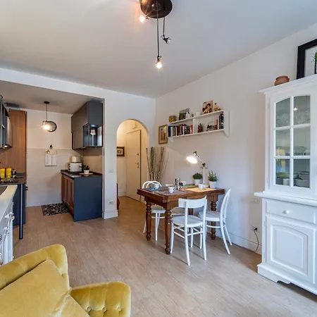 Unyca - Charming Oltrarno Apartment